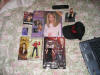 Il mio "bottino". 2 action figures acquistate (Spike e Dru), una vinta (Buffy), cappellino regalatomi da Paola, volentino distribuito da Fiction Series e calendario di Buffy acquistato.
