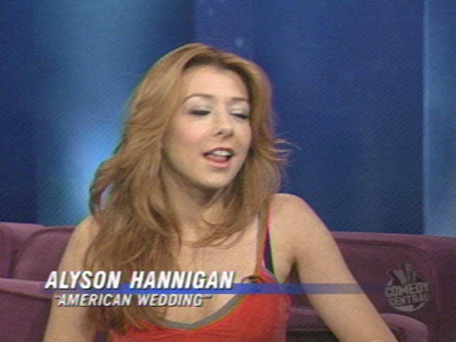 AH225 dailyshow 08-L