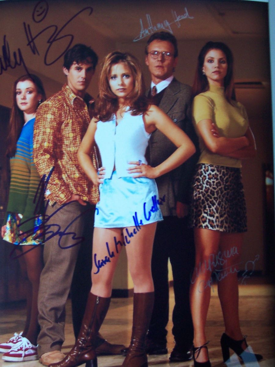 s1 buffycast sh44 autograph 01-XL