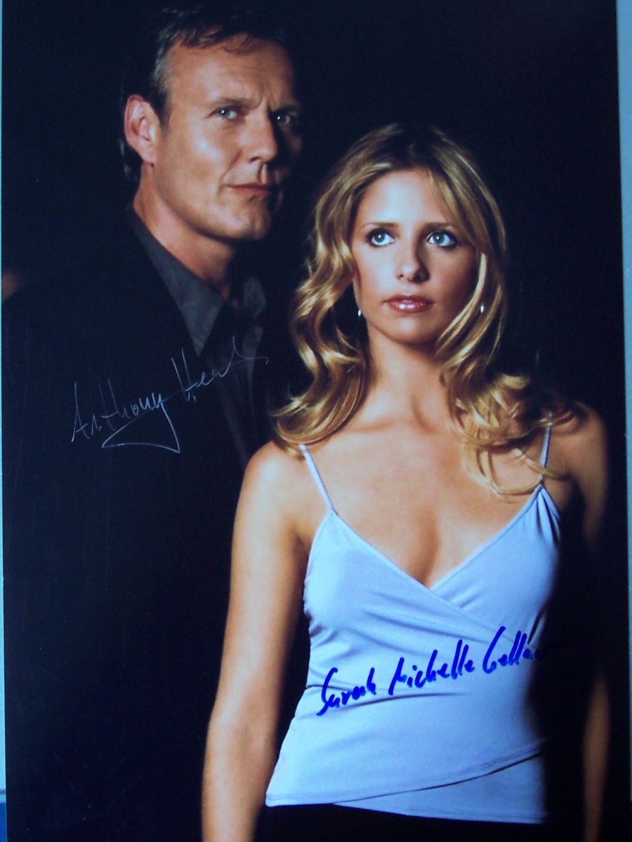 s5 giles-buffy sh69 autograph 01-XL