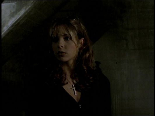 s1 Buffy b1x02 sc 10-M