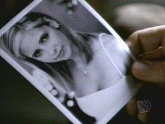 s3 Buffy a1x01 sc sh55 01-S