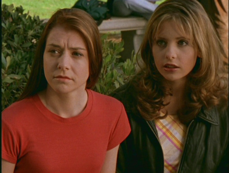 s1 buffy-willow b1x04 sc 02-L