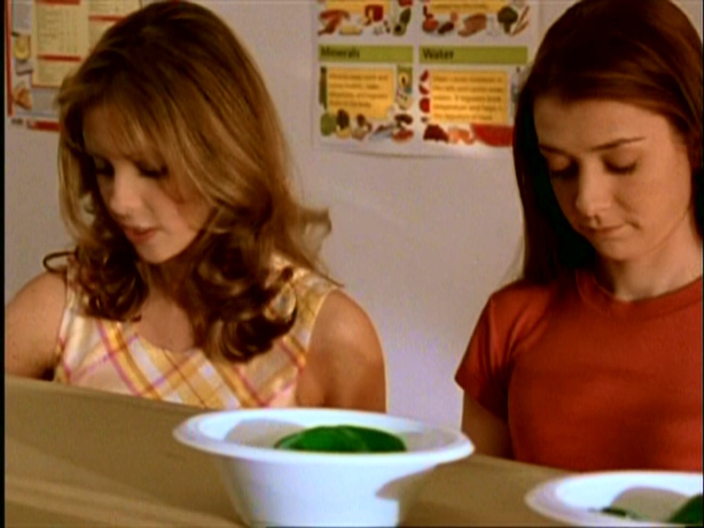 s1 buffy-willow b1x04 sc 06-M