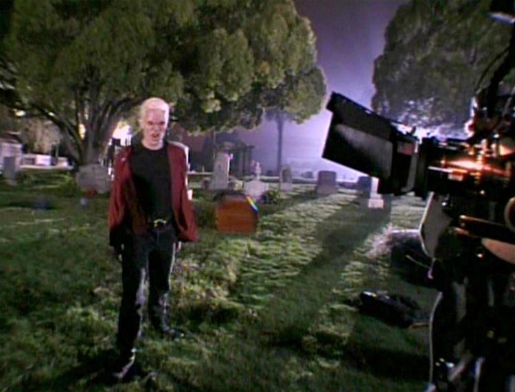 buffy-season-6-episode-7-once-more-with-feeling-dvd-behind-the-scene-gq-074.jpg