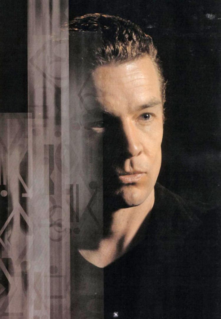james-marsters-smallville-tv-series-interview-mag-scan-gq-01.jpg