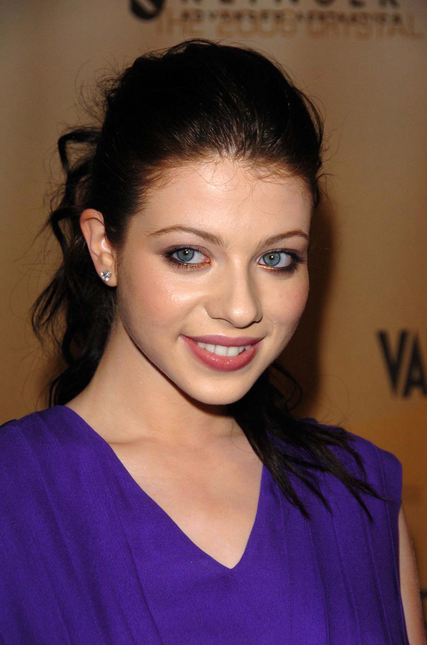 michelle-trachtenberg-crystal-lucy-awards-hq-21-1500.jpg