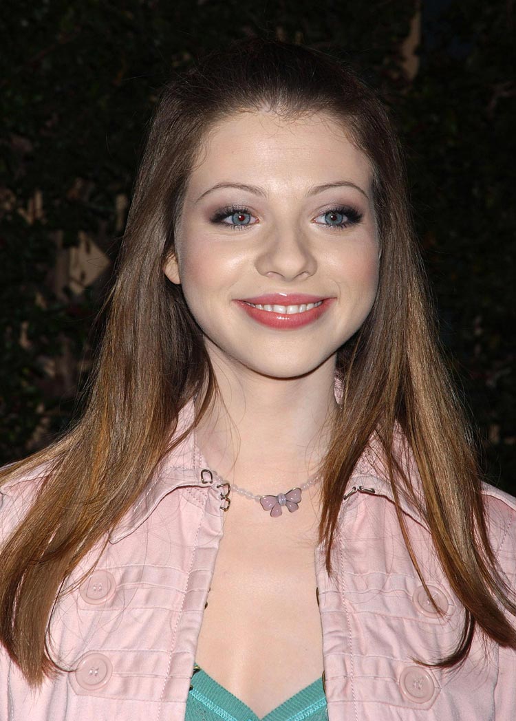 michelle-trachtenberg-marc-jacobs-stores-opening-hq-11-0750.jpg