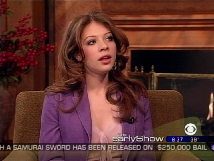 michelle-trachtenberg-the-early-show-cbs-march-18-2005-screencaps-gq-22.jpg