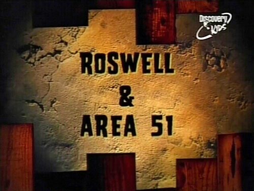 michelle_trachtenberg_truth_or_scare_roswell_area51_1.jpg